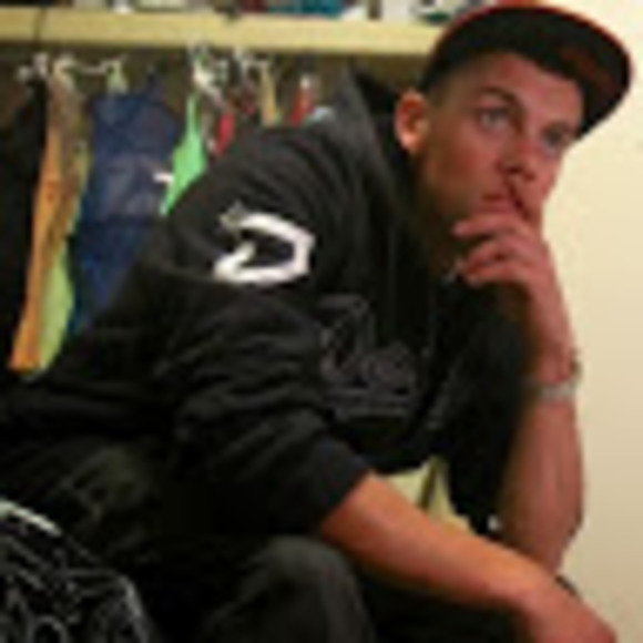 Meet your Posher, Chad - Picture 1 of 1